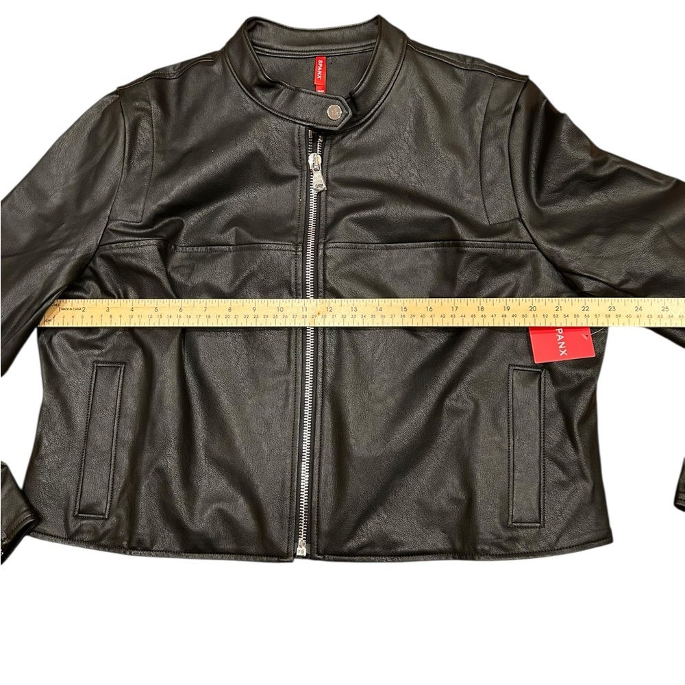 NWT Spanx  Leather-Like Moto Jacket Vegan  Zip Front Luxe Medium or 1x - Picture 10 of 12